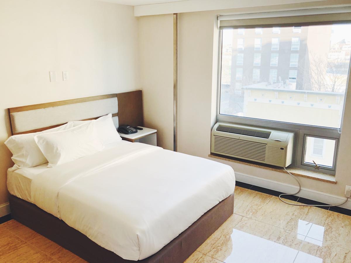 Mayfair Inn And Suites Нью-Йорк Экстерьер фото