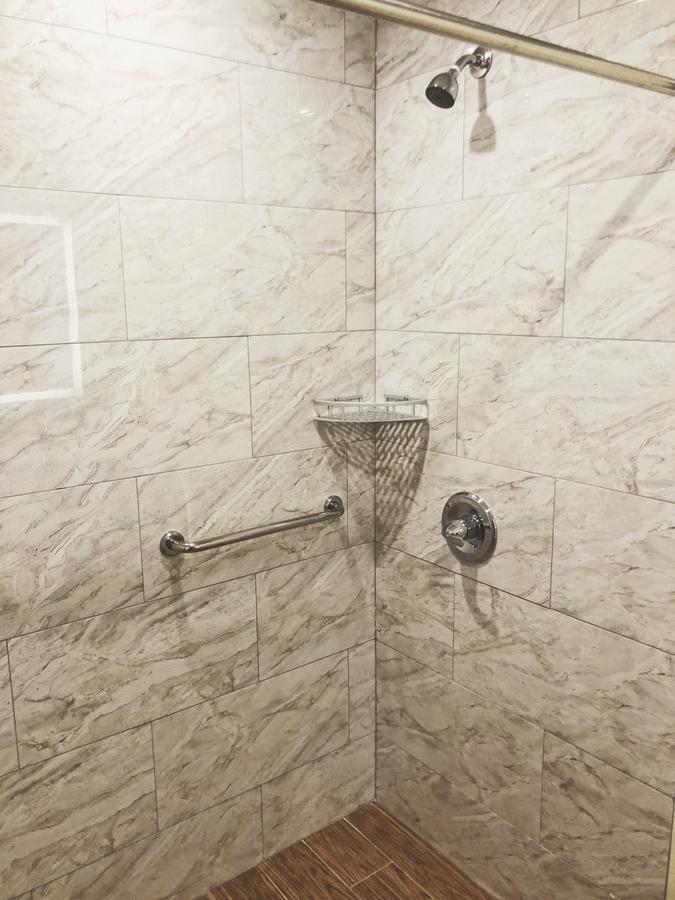 Mayfair Inn And Suites Нью-Йорк Экстерьер фото