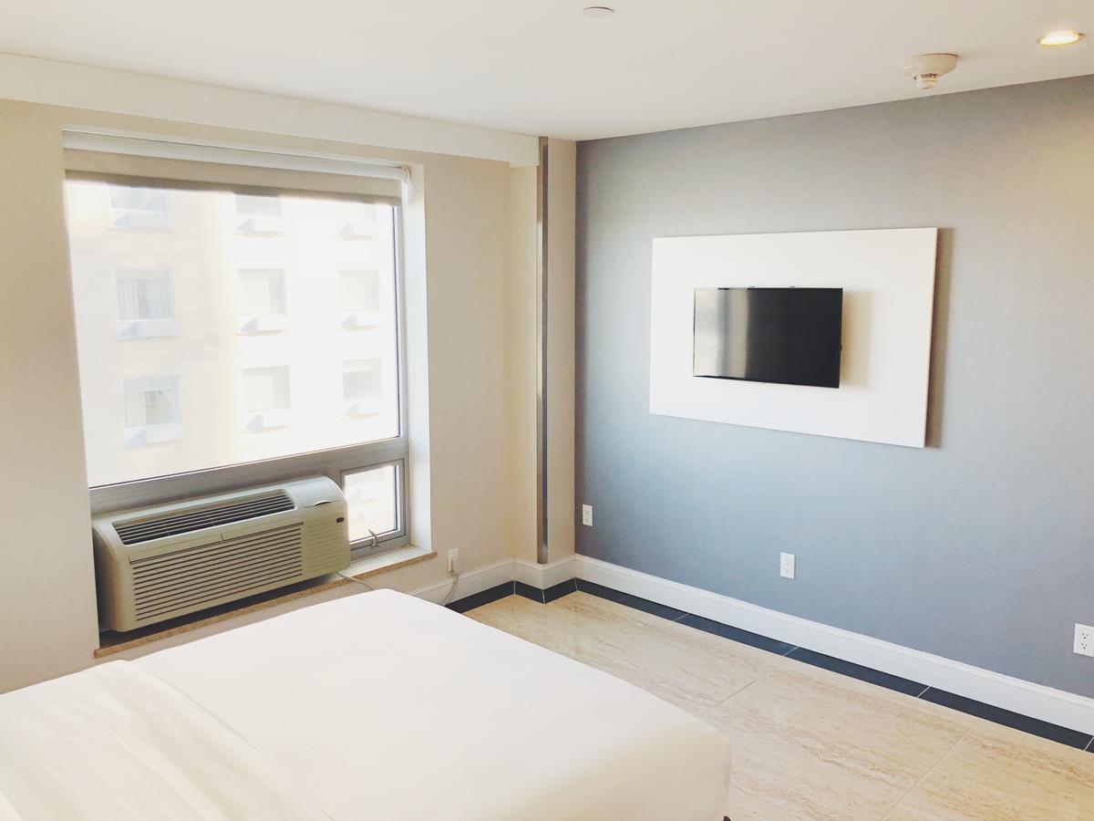 Mayfair Inn And Suites Нью-Йорк Экстерьер фото