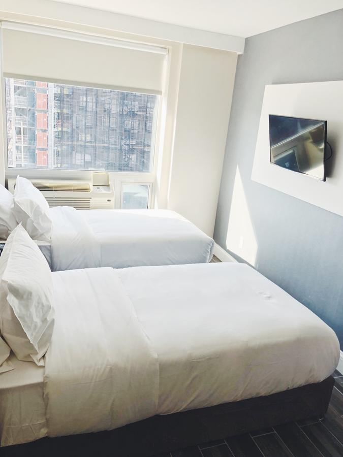 Mayfair Inn And Suites Нью-Йорк Экстерьер фото