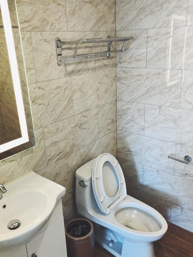 Mayfair Inn And Suites Нью-Йорк Экстерьер фото